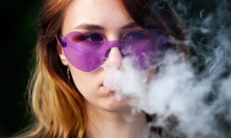 The Future of E-Cigarettes: Concerns Grow as Disposable Models Rise.